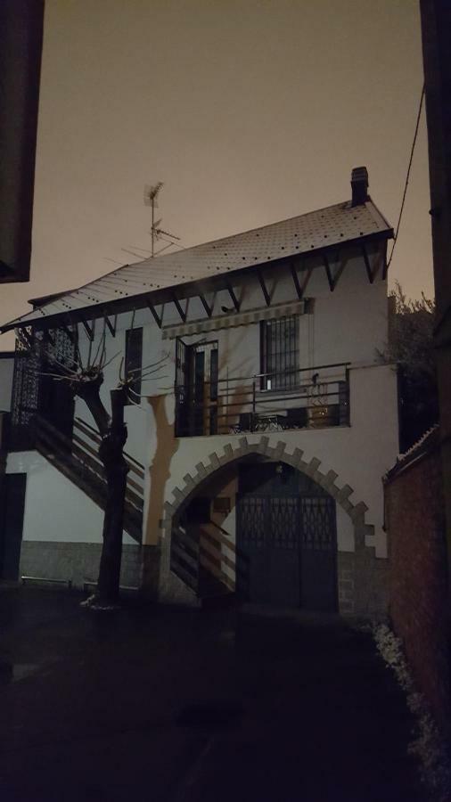 Typical Mountain Mansarda Close To Fiera Rho Milano Mind Pero Exterior photo